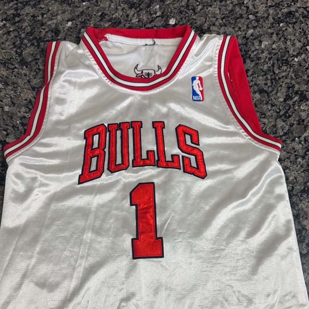 Adidas NBA Bulls Jersey Derrick Rose 1 - Red and White Jersey - Picture 2 of 10